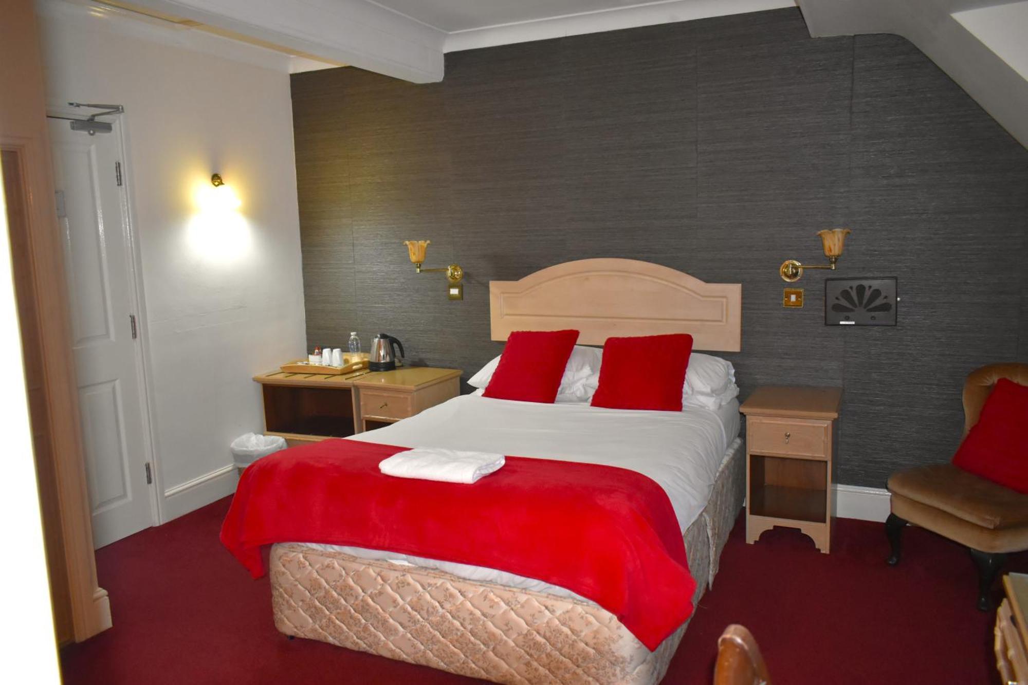 Donington Manor Hotel Касъл Донингтън Екстериор снимка