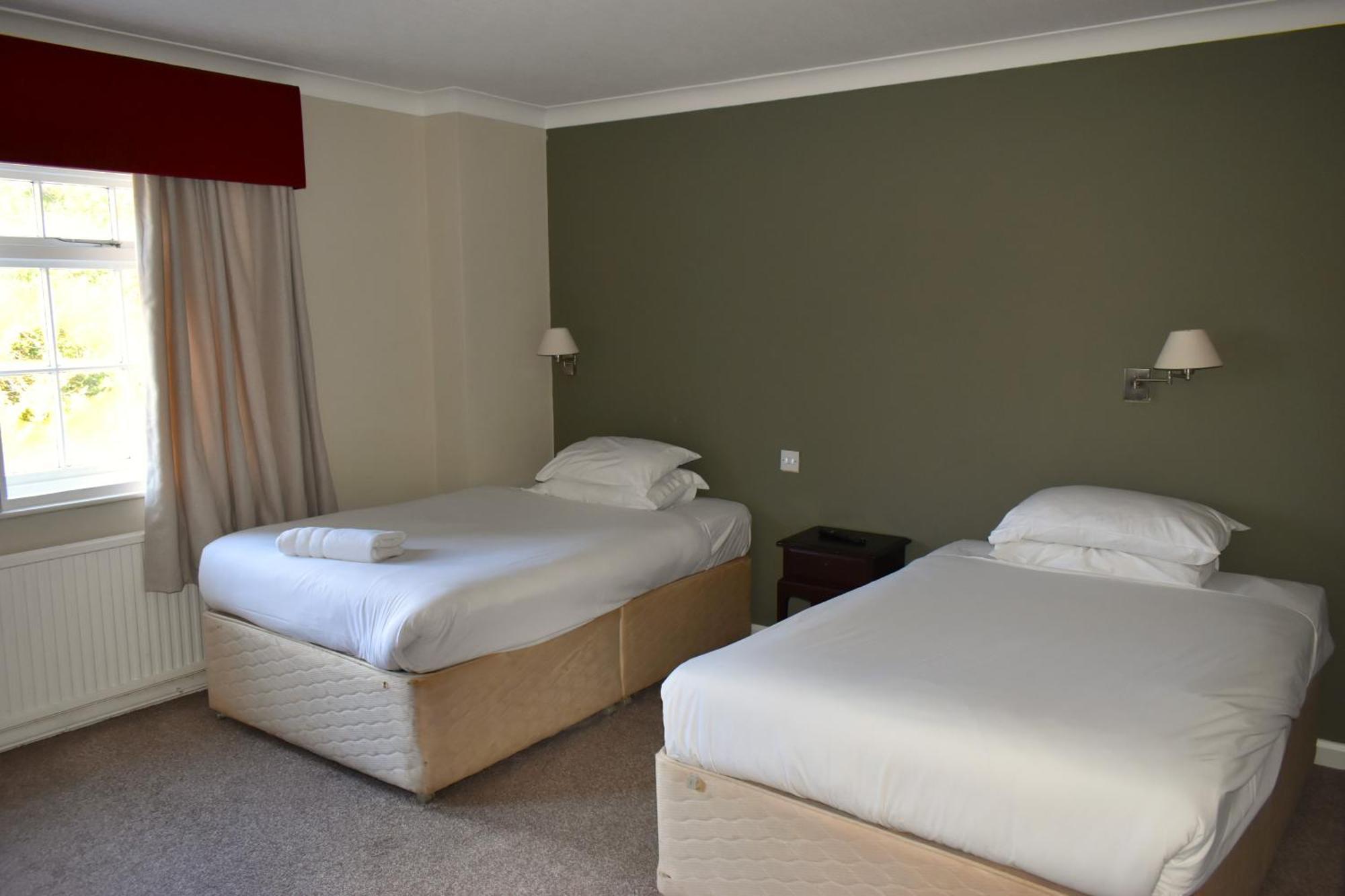 Donington Manor Hotel Касъл Донингтън Екстериор снимка
